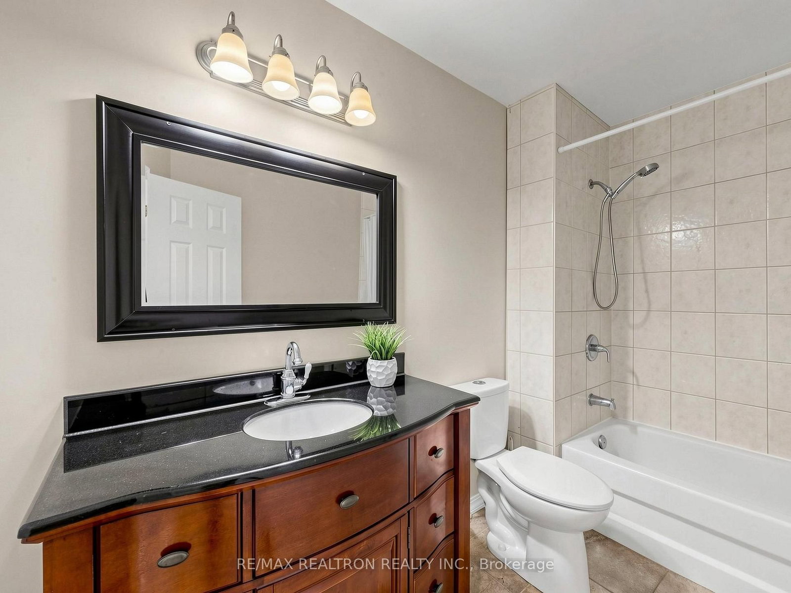 12 Robin Court • Barrie, ON photo 22