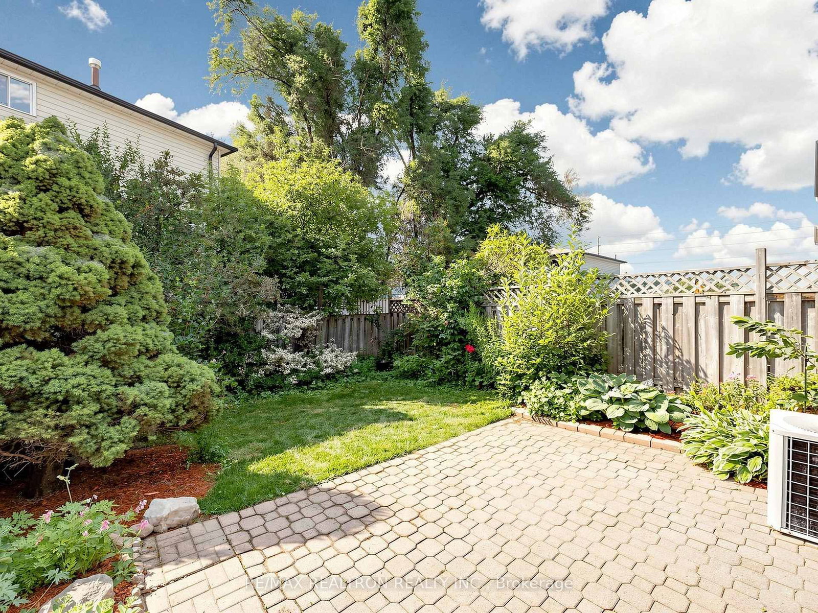 12 Robin Court • Barrie, ON photo 25