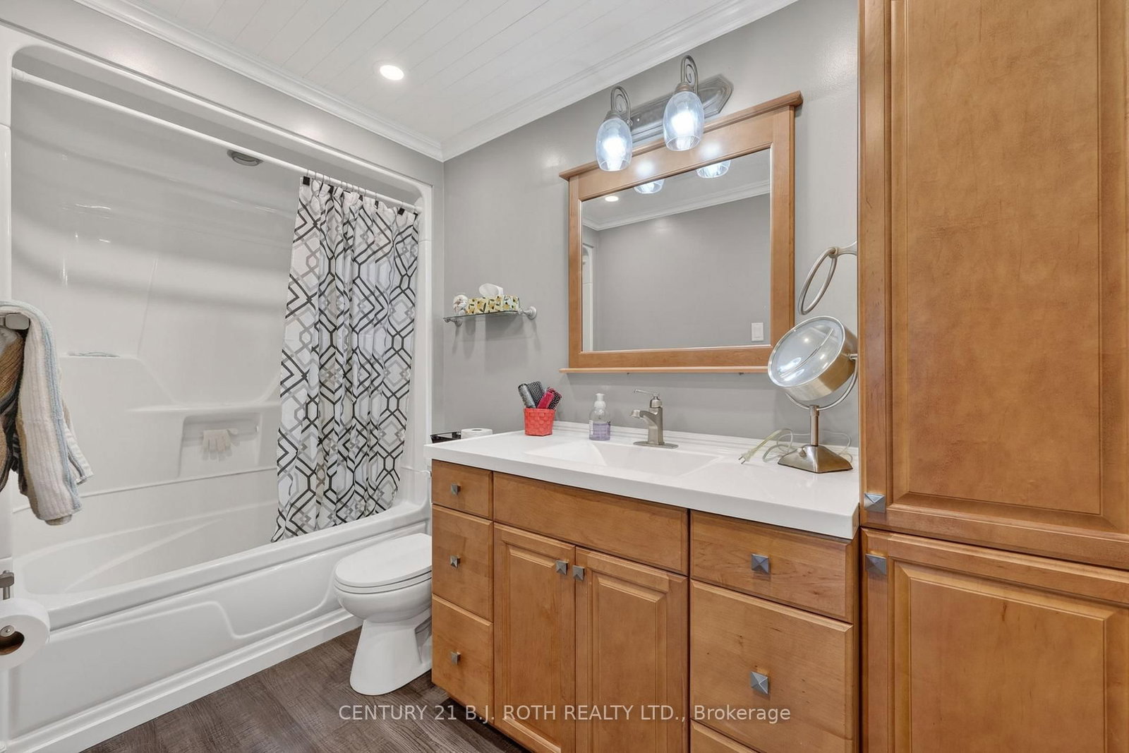 6 Ford Street • Barrie, ON photo 17