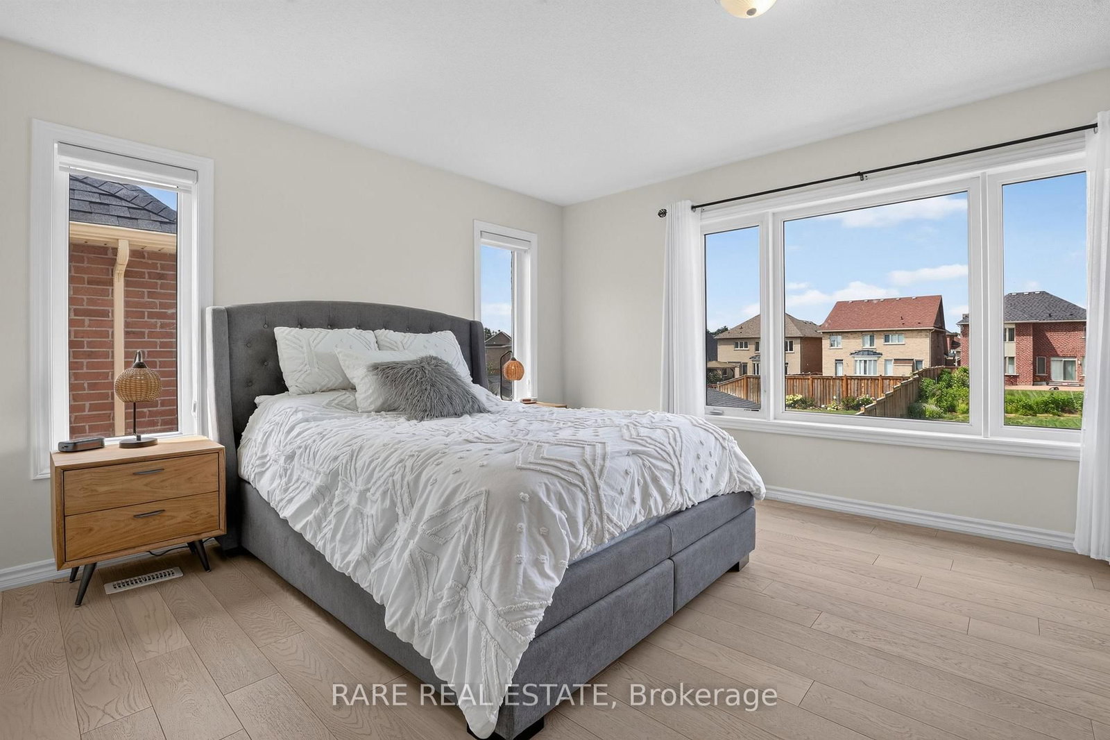 130 Victoria Wood Avenue • Springwater, ON photo 32