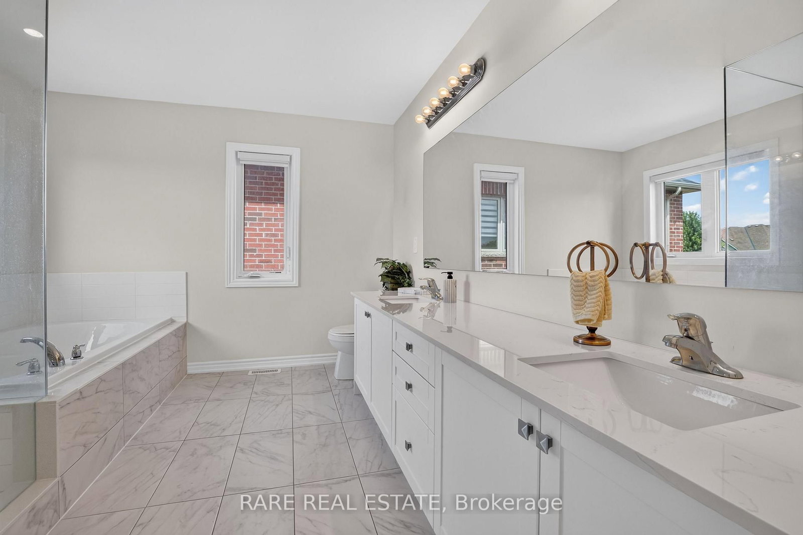 130 Victoria Wood Avenue • Springwater, ON photo 34