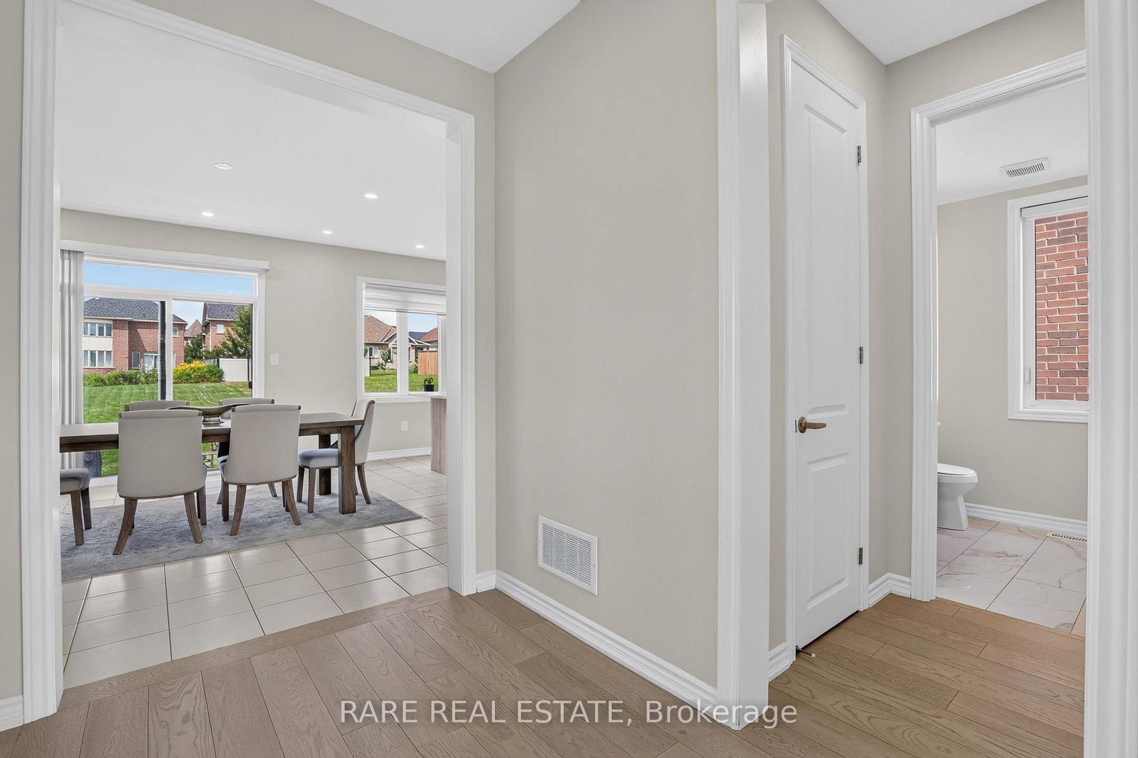 130 Victoria Wood Avenue • Springwater, ON photo 8