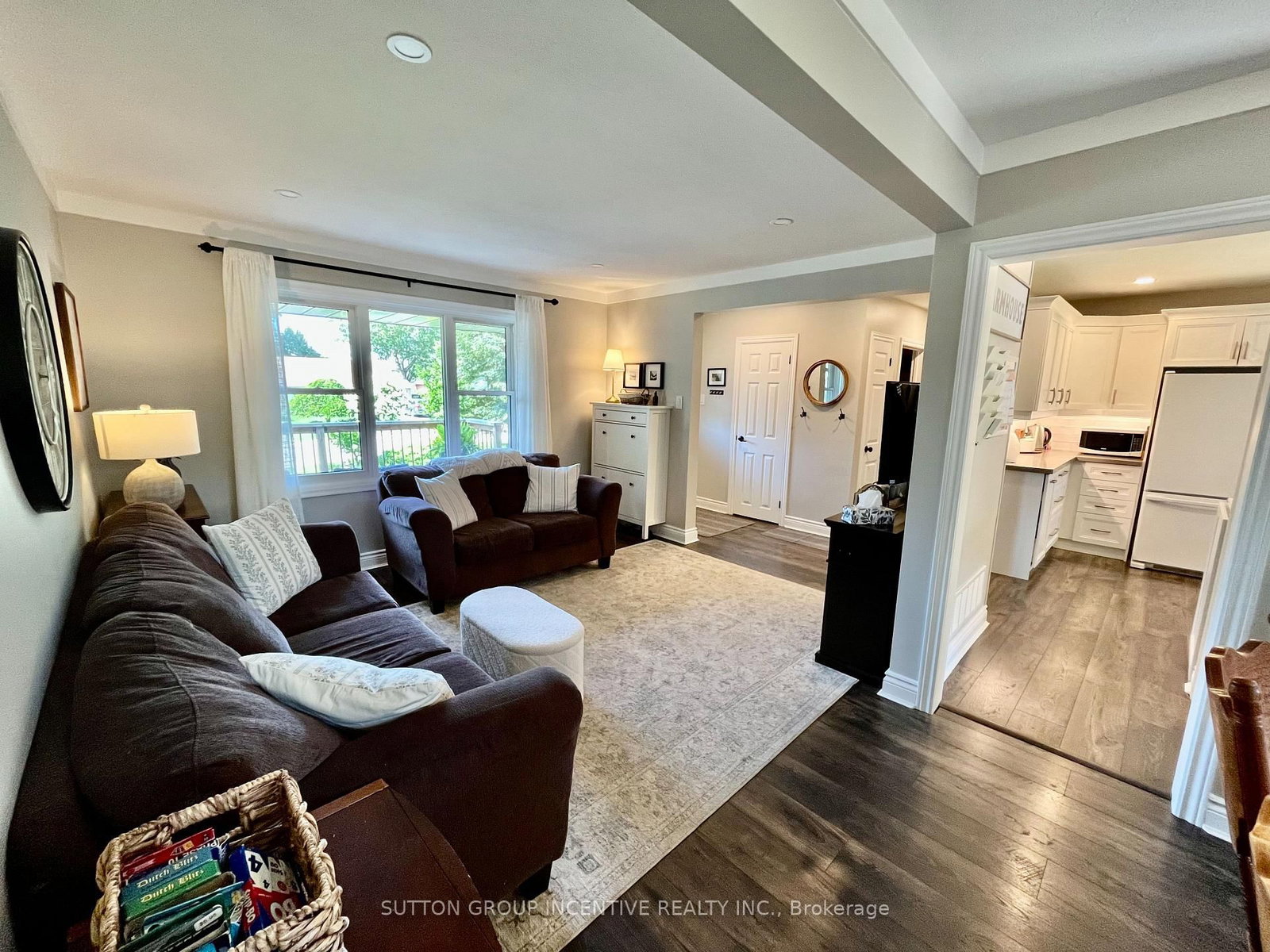 23 Northpark Road • Barrie, ON photo 4
