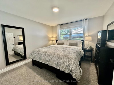 23 Northpark Road • Barrie, ON photo 8