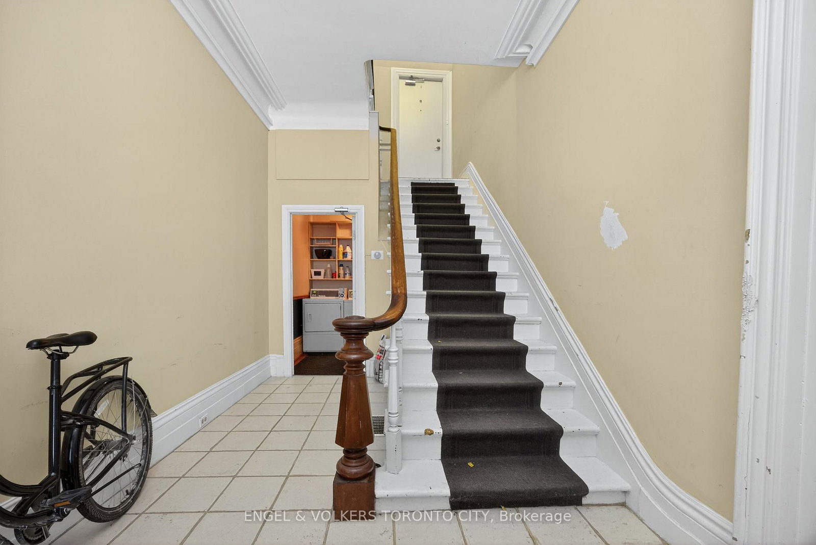 64 High Street • Barrie, ON photo 5