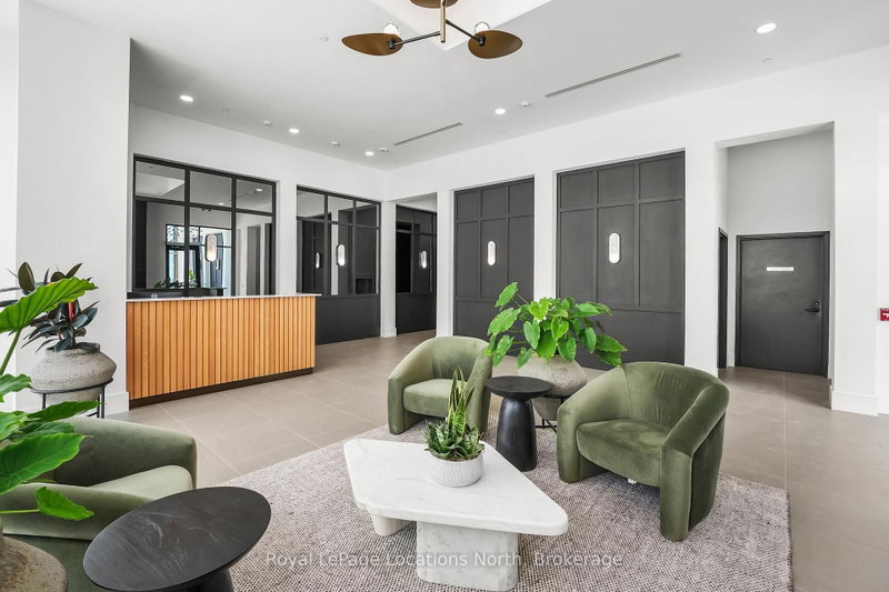 31 Huron, Unit 208 Street