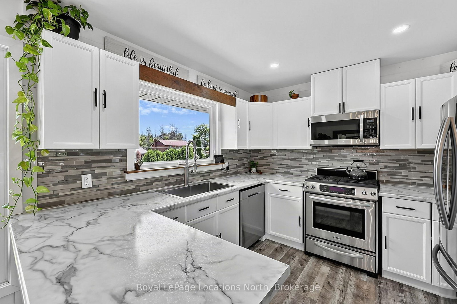 16 Huronia Pathway • Collingwood, ON photo 14