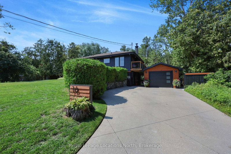 16 Huronia Pathway