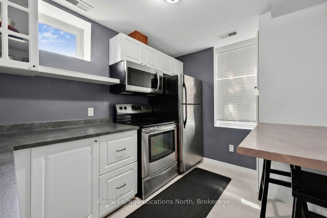 16 Huronia Pathway • Collingwood, ON photo 27