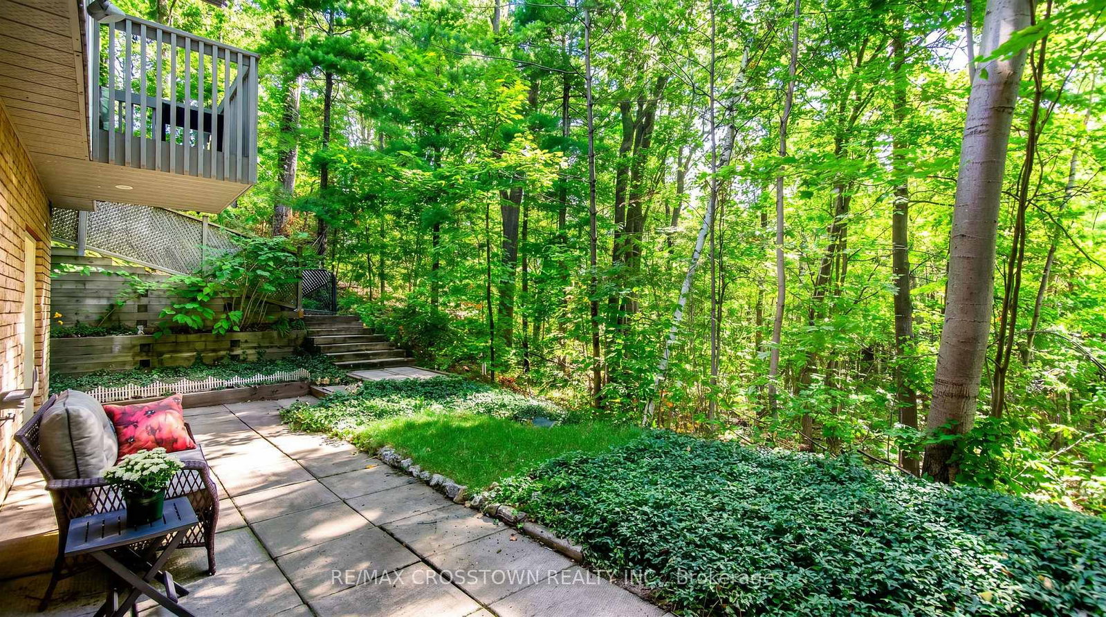 147 Anne Street N • Barrie, ON photo 12