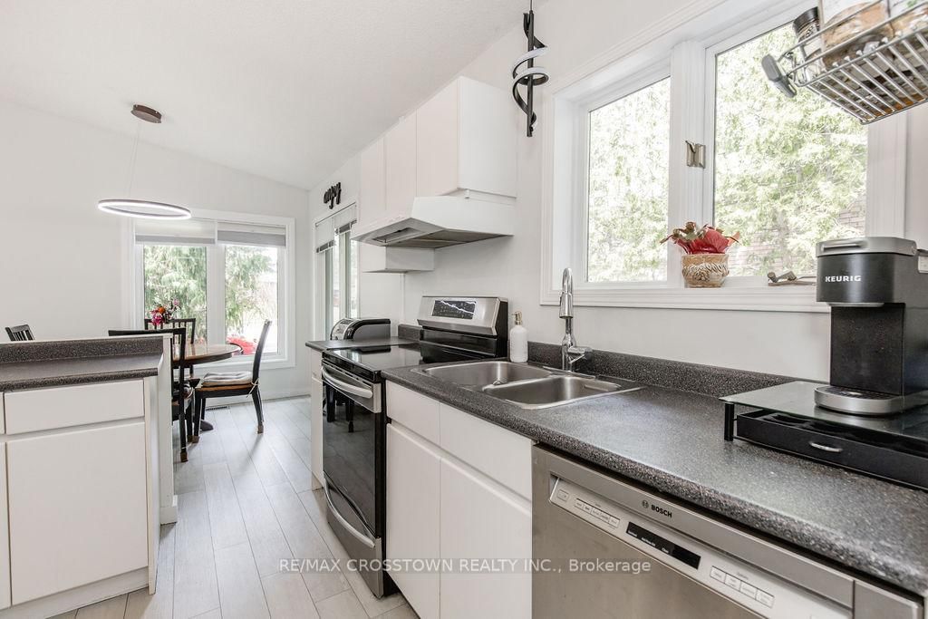 147 Anne Street N • Barrie, ON photo 24