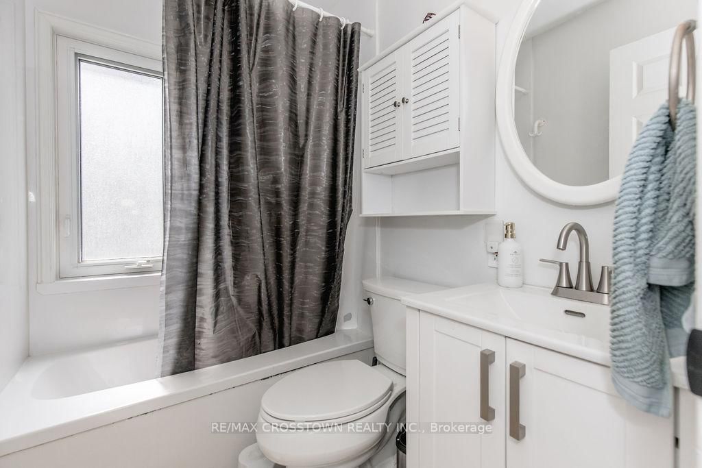 147 Anne Street N • Barrie, ON photo 39
