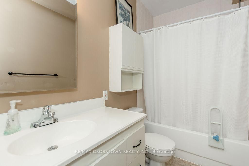 147 Anne Street N • Barrie, ON photo 47
