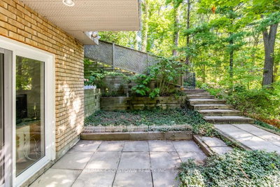 147 Anne Street N • Barrie, ON photo 9