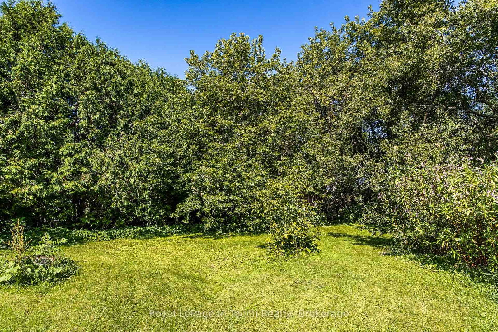 328 Lafontaine Road W • Tiny, ON photo 13