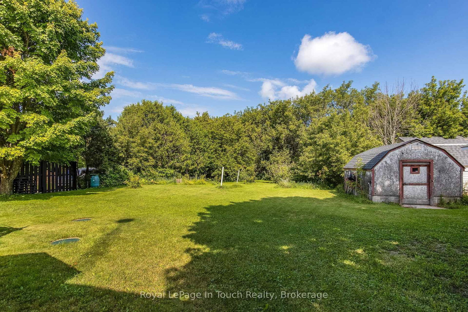 328 Lafontaine Road W • Tiny, ON photo 14