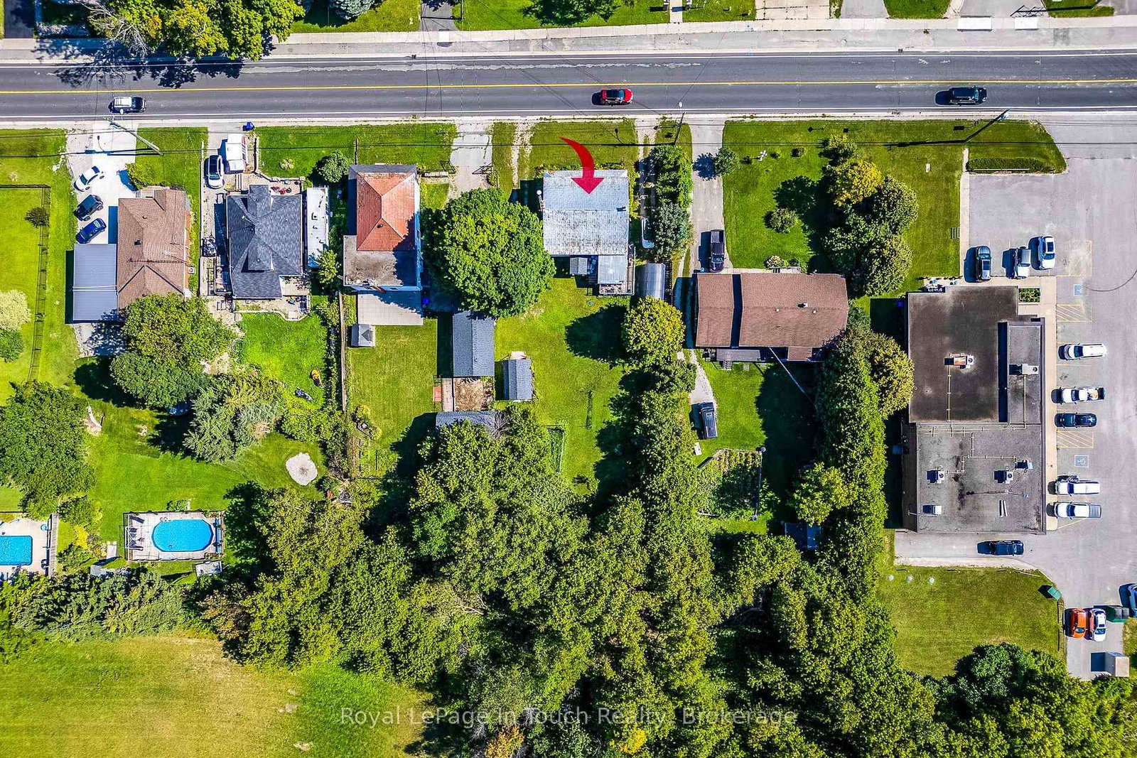 328 Lafontaine Road W • Tiny, ON photo 18