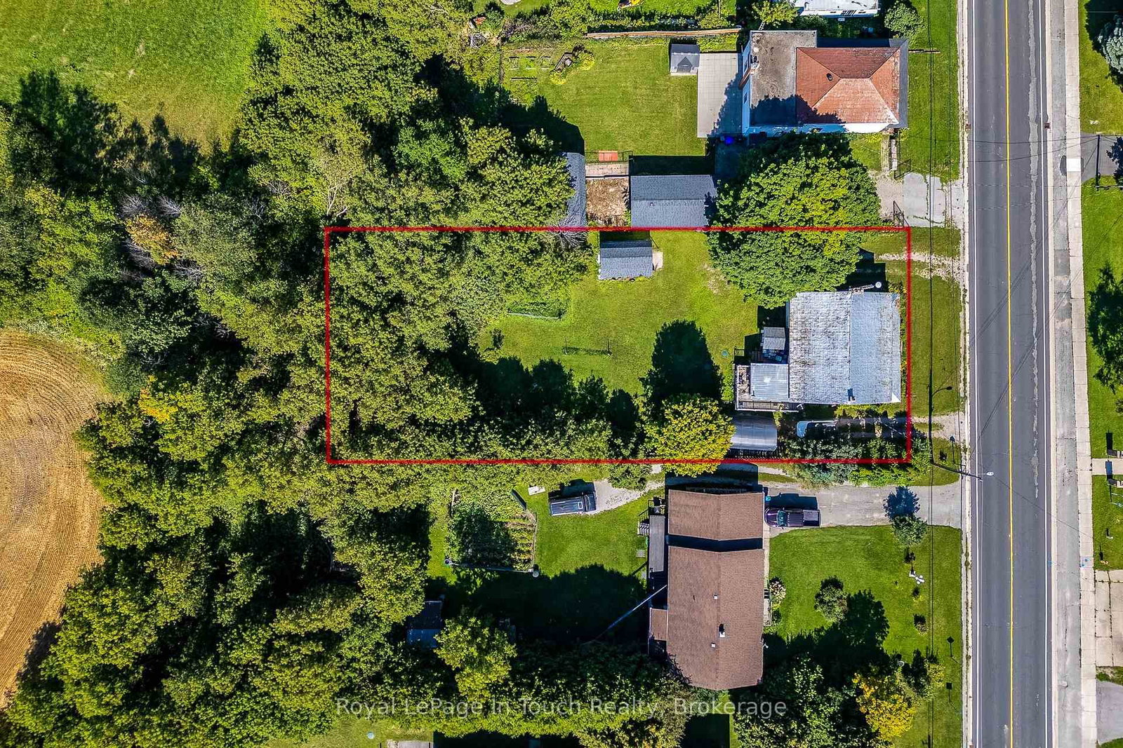328 Lafontaine Road W • Tiny, ON photo 3