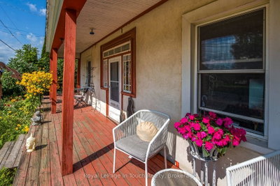 328 Lafontaine Road W • Tiny, ON photo 5