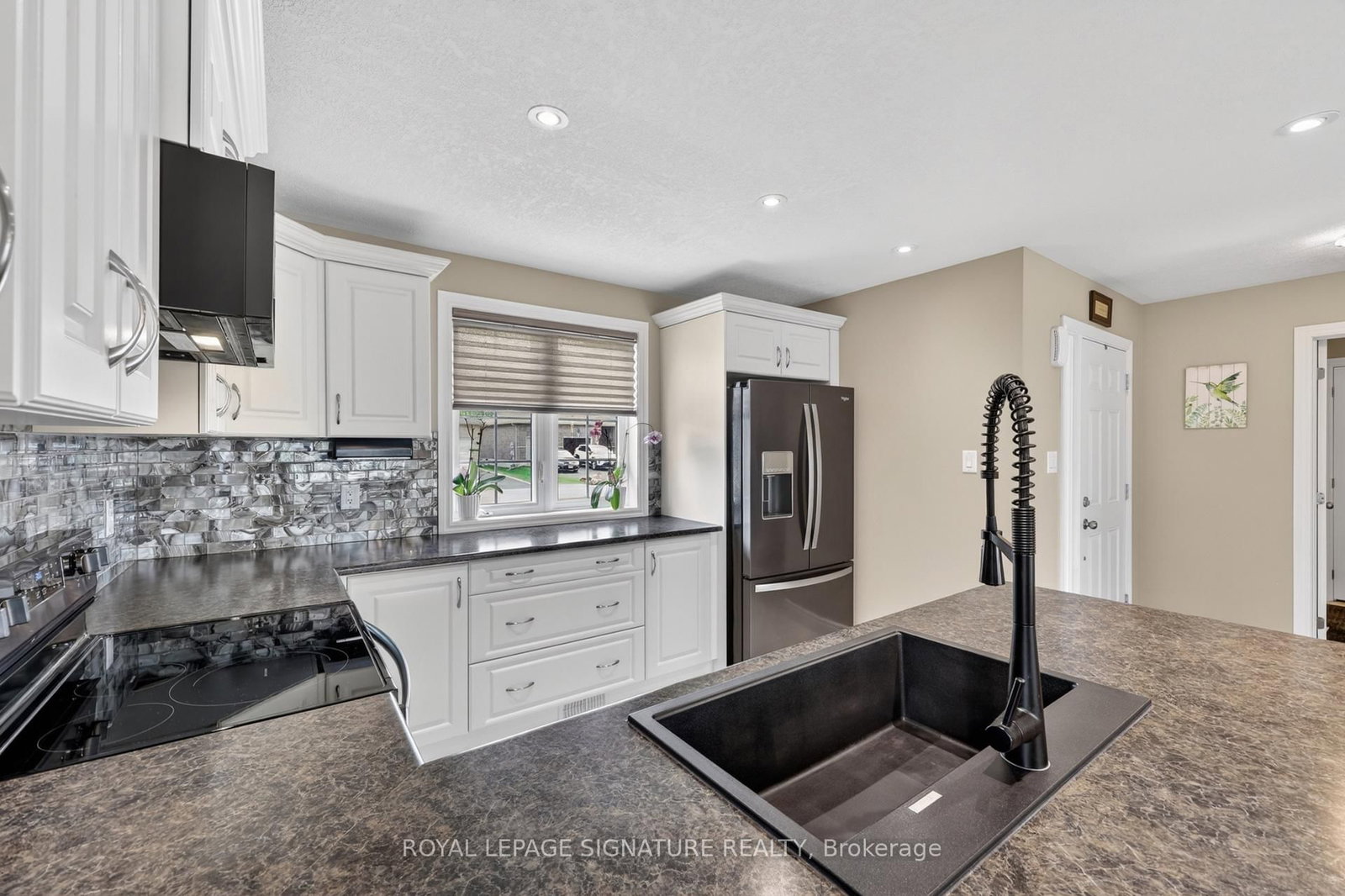 22 Hunter Avenue • Tay, ON photo 16