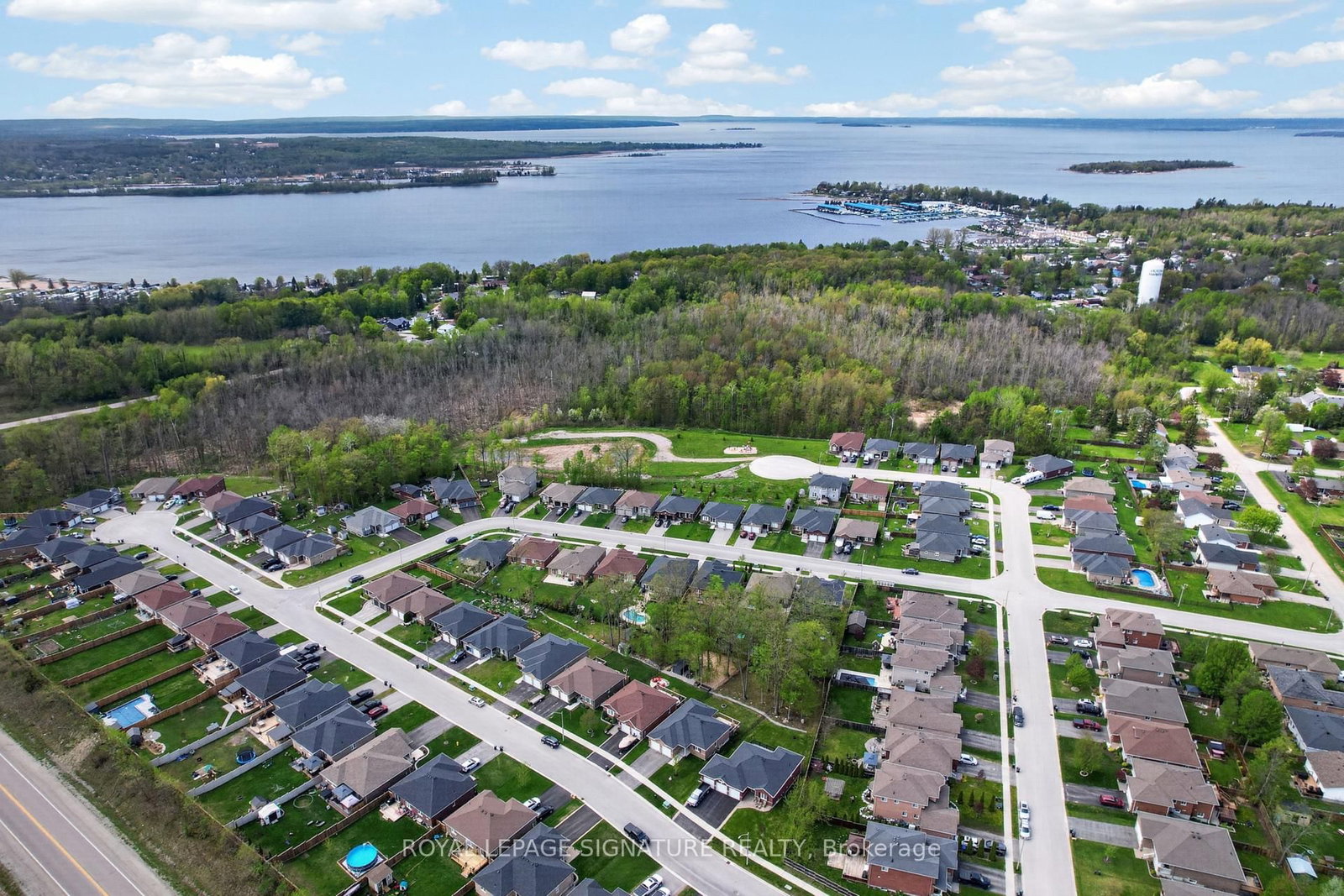 22 Hunter Avenue • Tay, ON photo 47