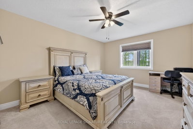 22 Hunter Avenue • Tay, ON photo 8