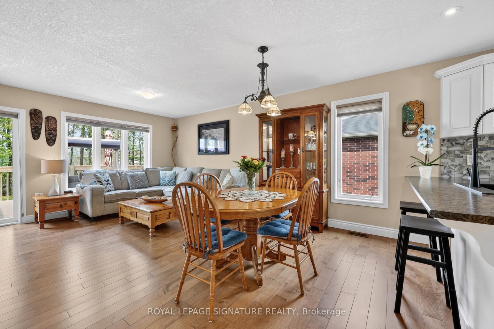 22 Hunter Avenue • Tay, ON photo 9