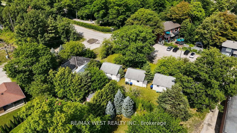 195 Dunkerron Ave photo 1