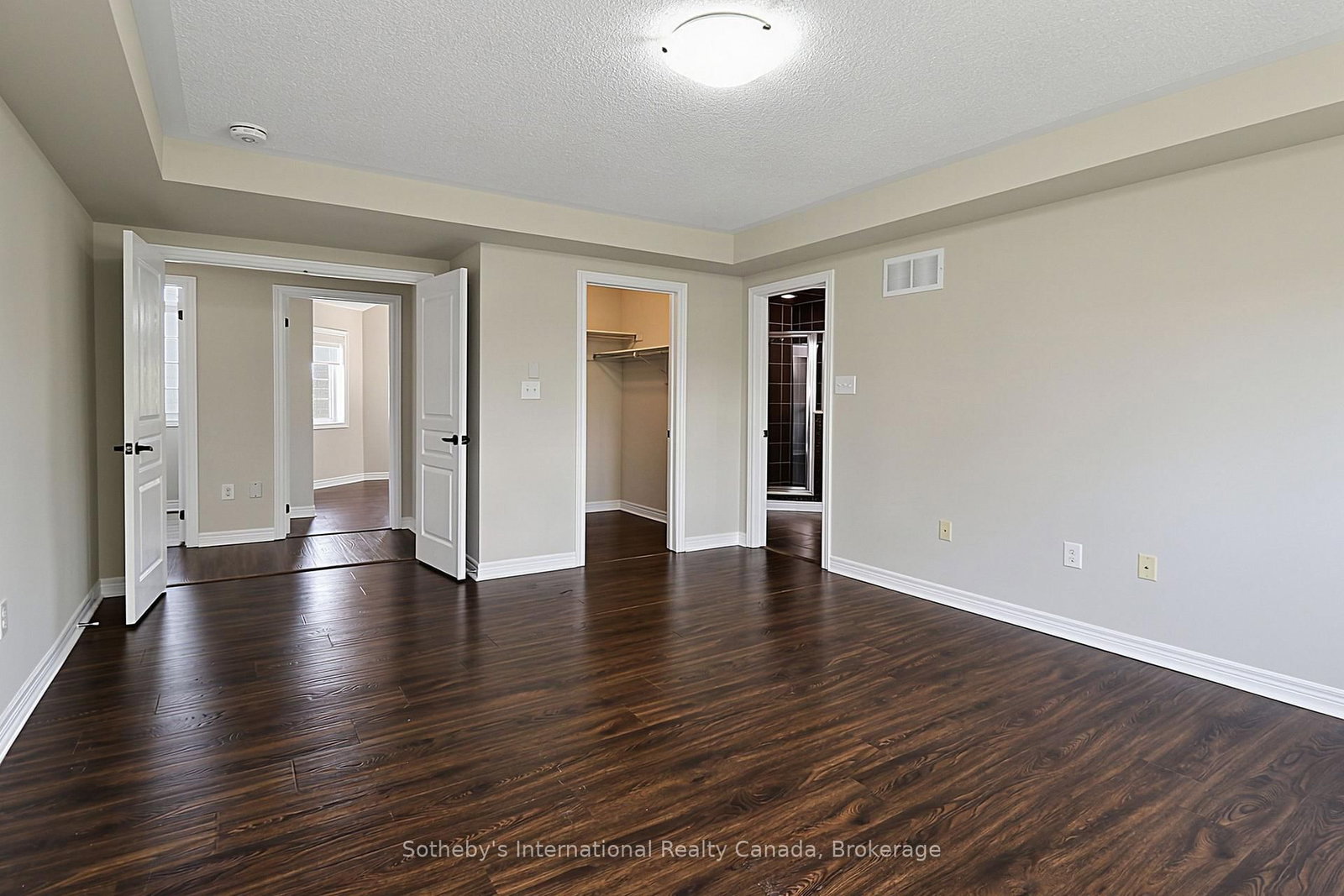 28 Barrington Tr, Collingwood, view 36