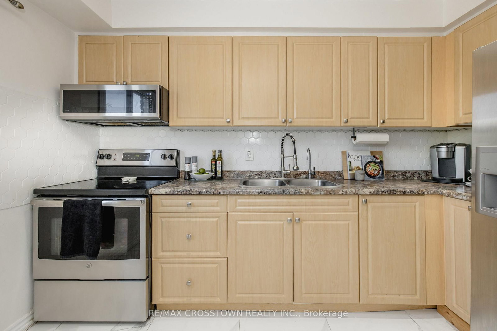 52 Adelaide Street • #32 • Barrie, ON photo 10