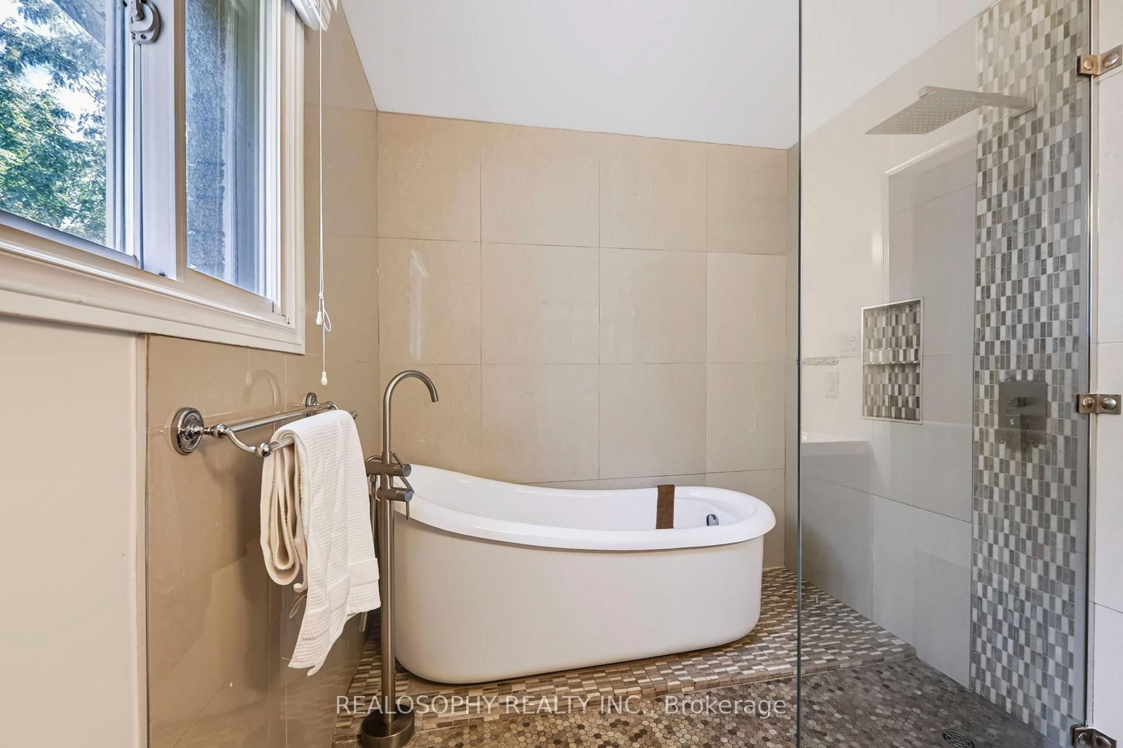 22 Murray Street • Barrie, ON photo 26