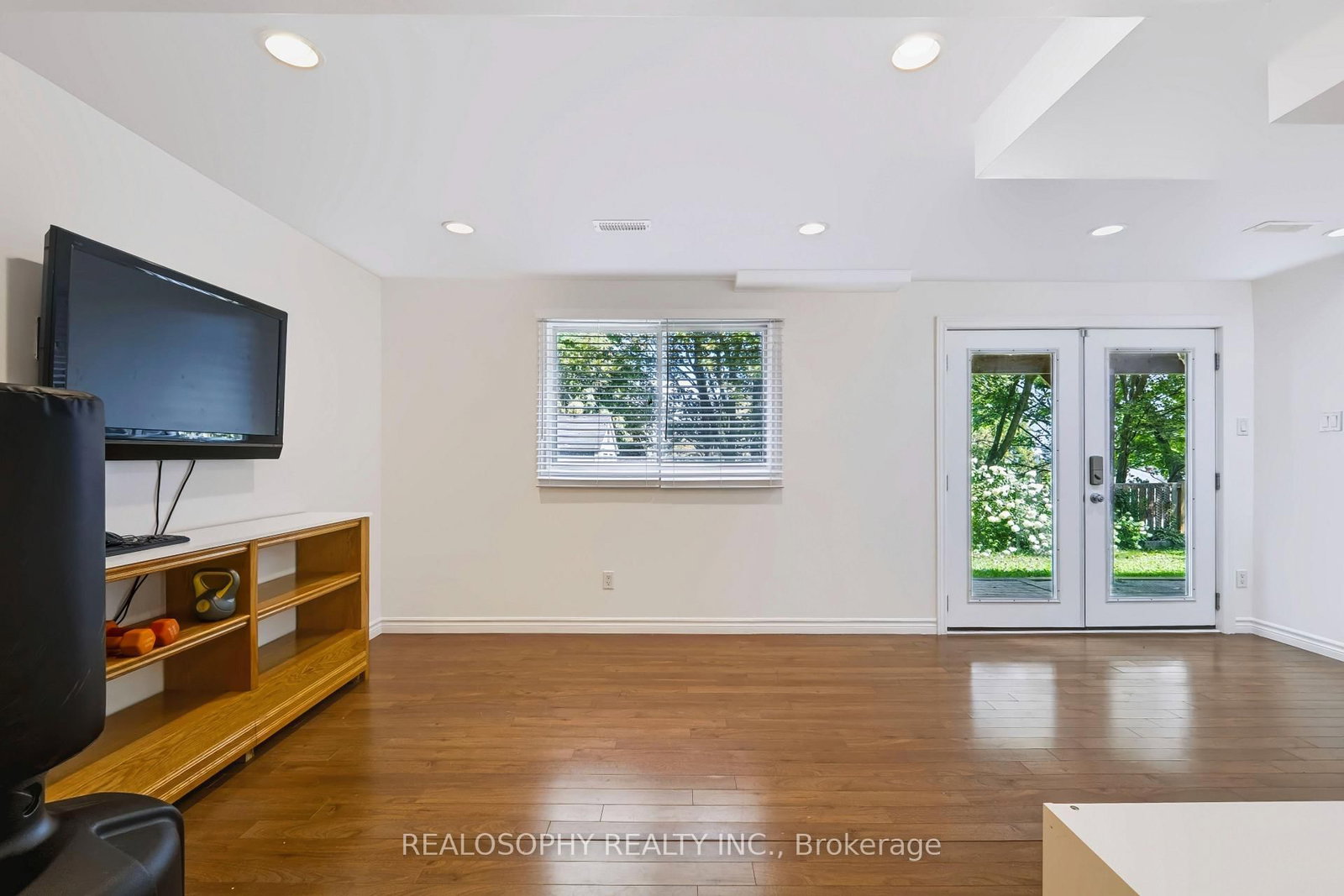 22 Murray Street • Barrie, ON photo 33