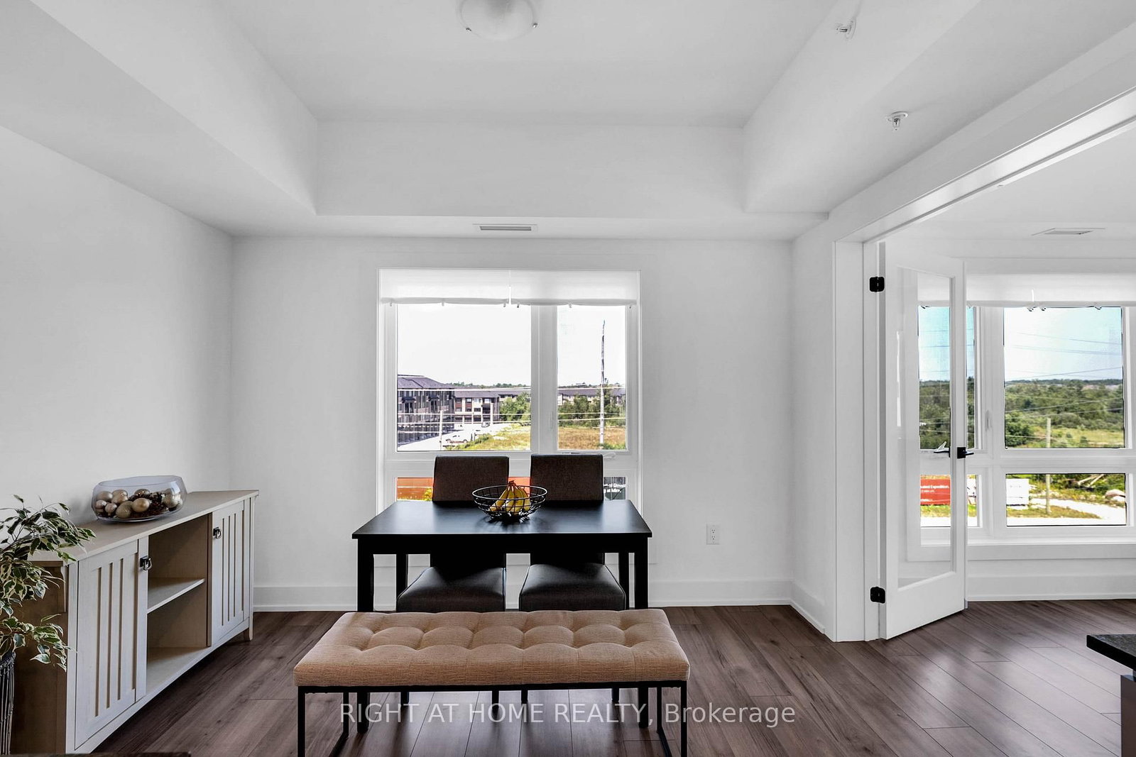 4 Spice Way • #202 • Barrie, ON photo 16
