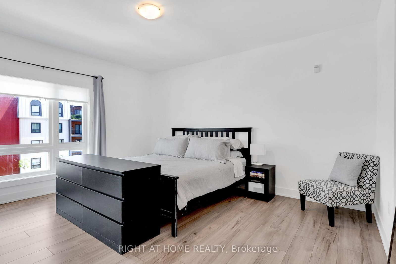 4 Spice Way • #202 • Barrie, ON photo 21