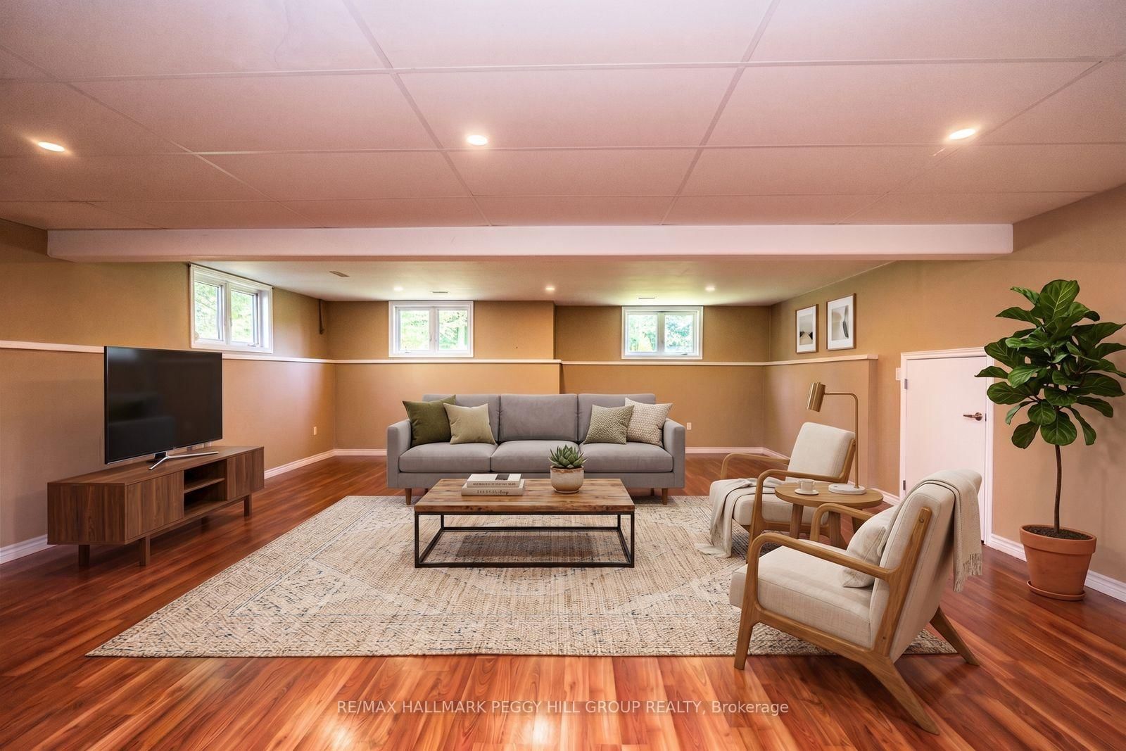 122 Trout Lane • Tiny, ON photo 12