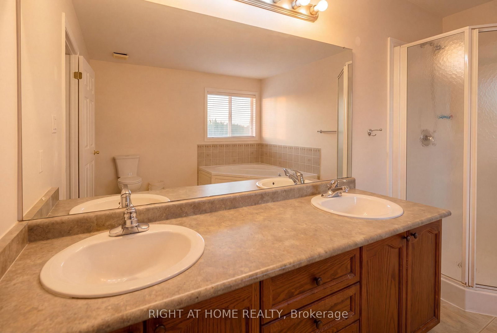 52 Prince William Way • Barrie, ON photo 33
