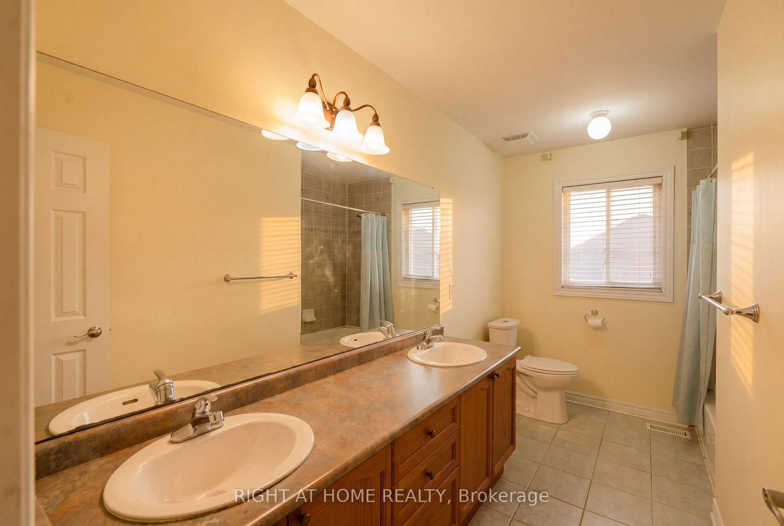 52 Prince William Way • Barrie, ON photo 45