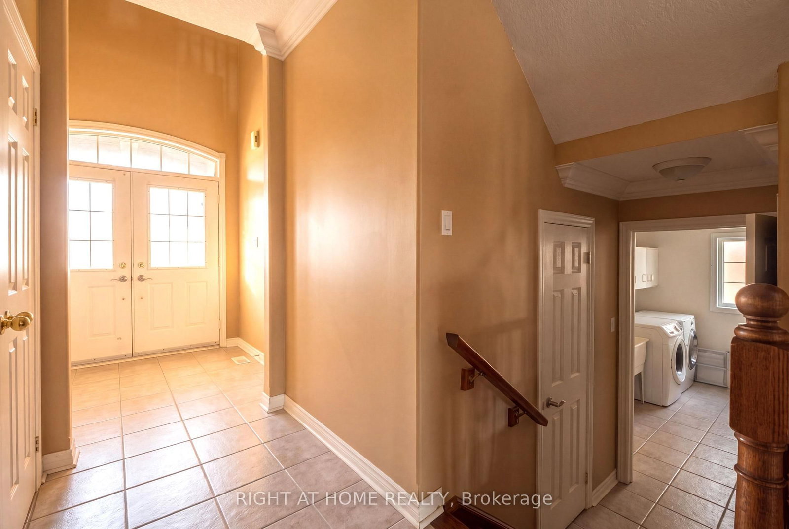 52 Prince William Way • Barrie, ON photo 5