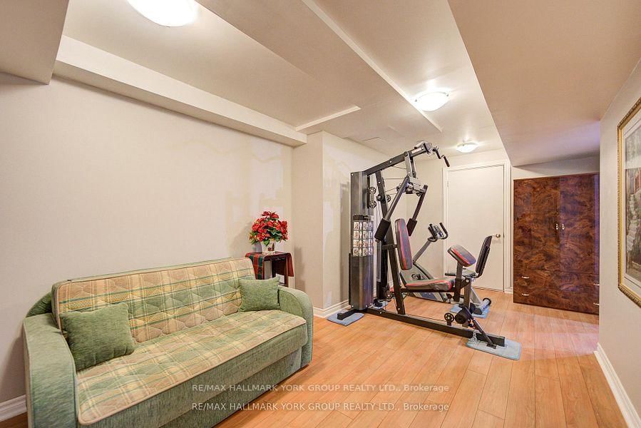 Listing Image 32