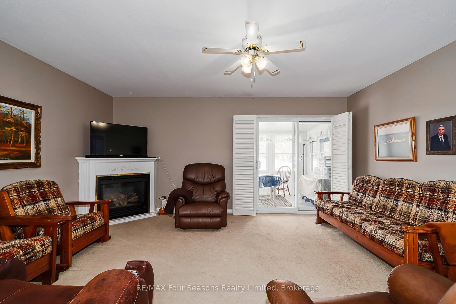 275 Huron Street • #49 • Clearview, ON photo 14