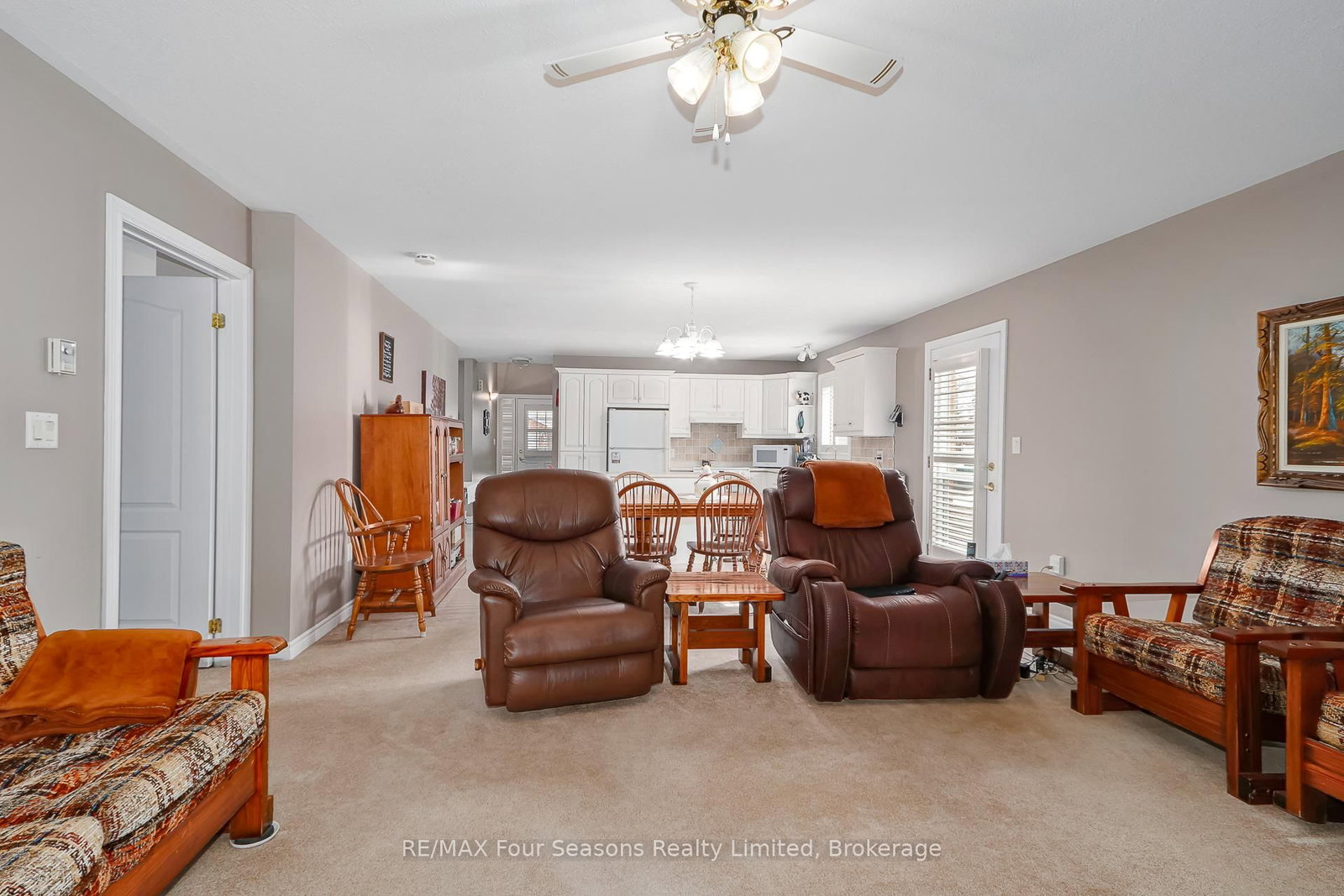 275 Huron Street • #49 • Clearview, ON photo 18