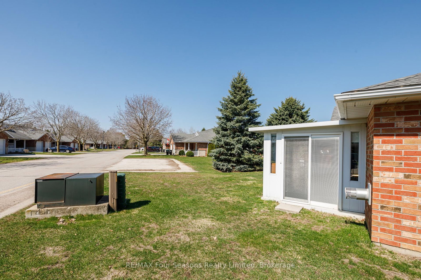 275 Huron Street • #49 • Clearview, ON photo 27