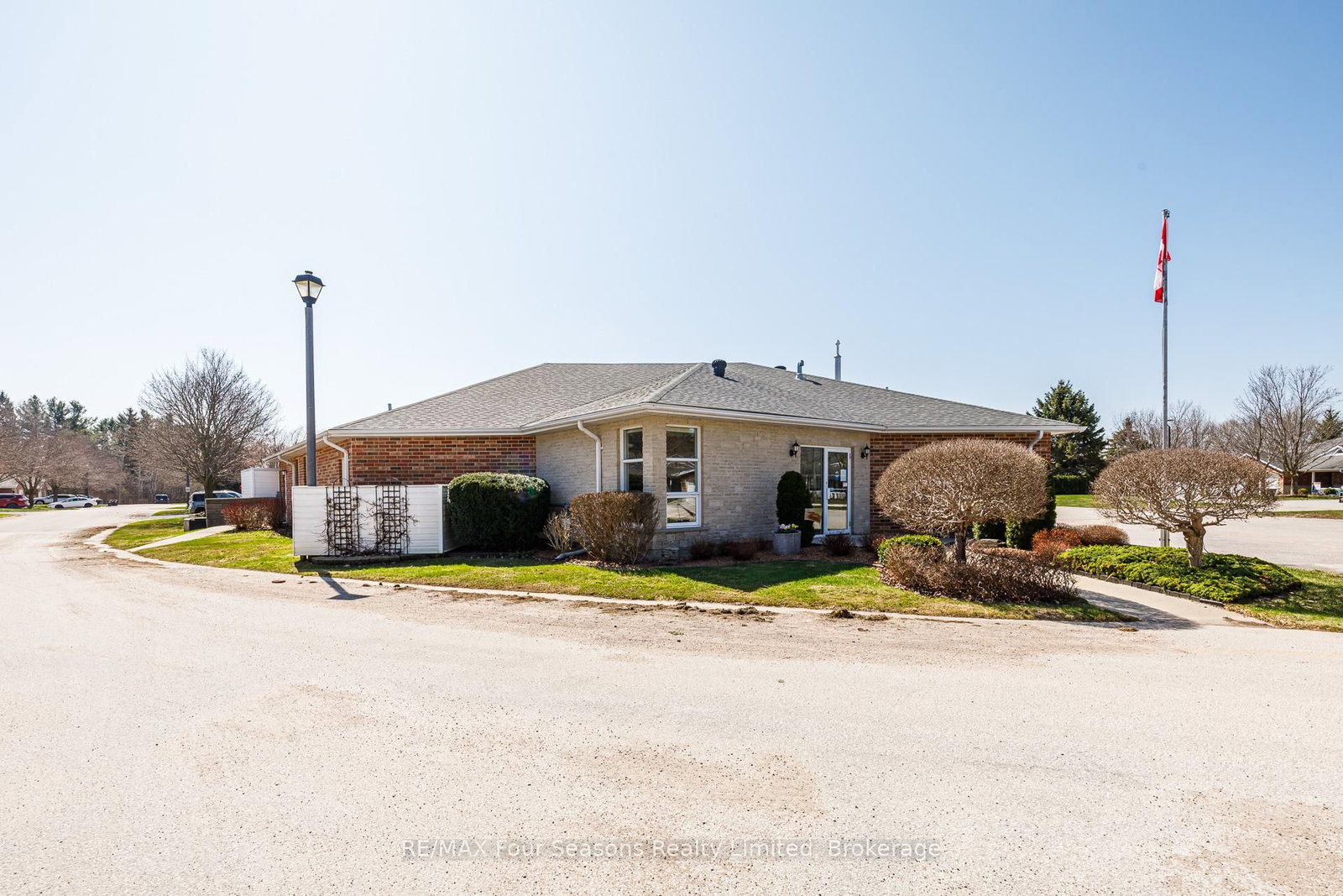 275 Huron Street • #49 • Clearview, ON photo 32