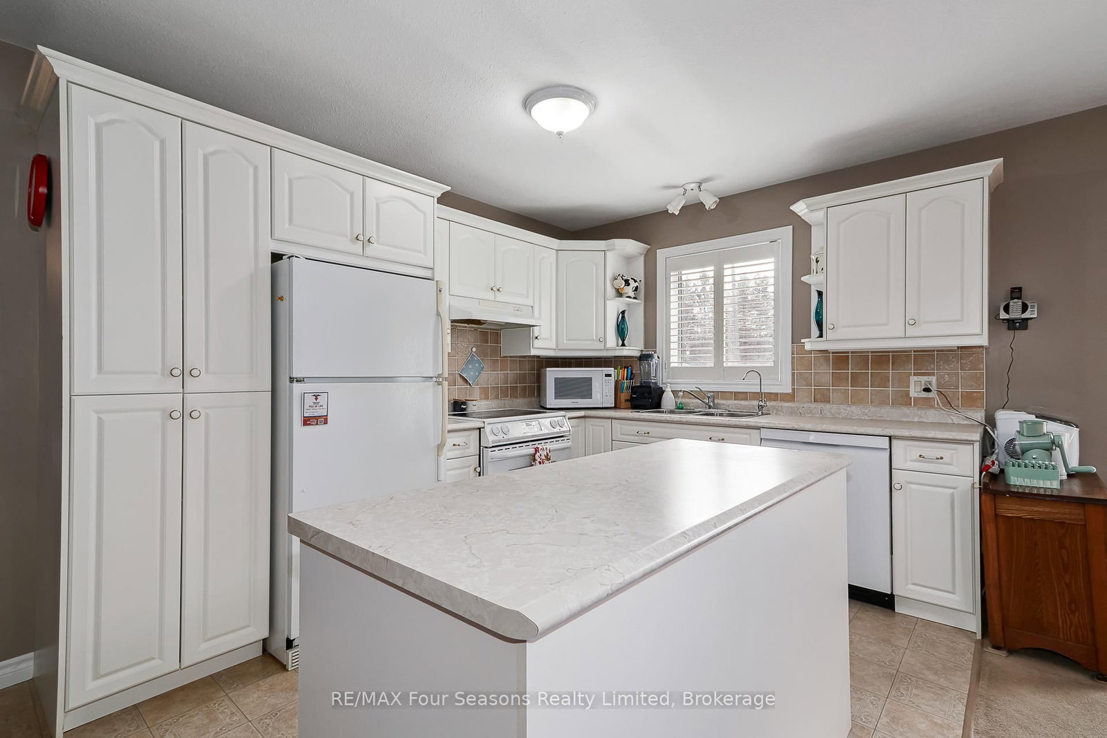 275 Huron Street • #49 • Clearview, ON photo 9