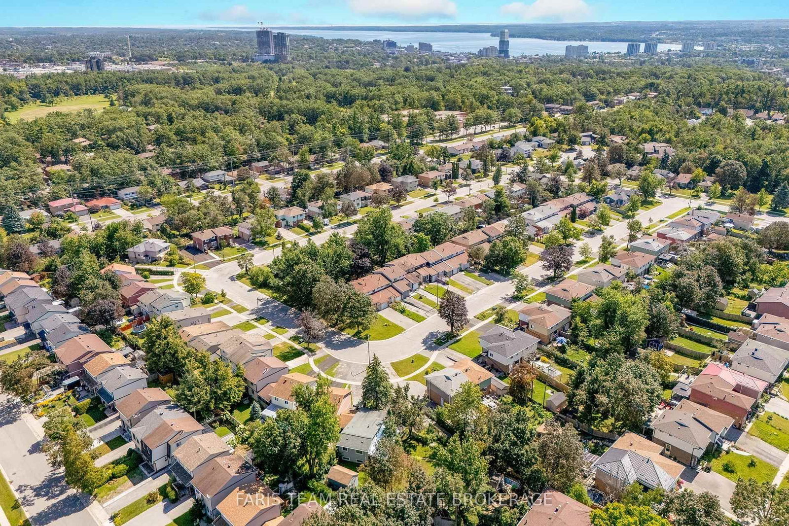 58 Chaucer Crescent • Barrie, ON photo 33
