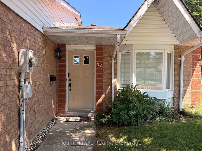 72 - 696 King Street