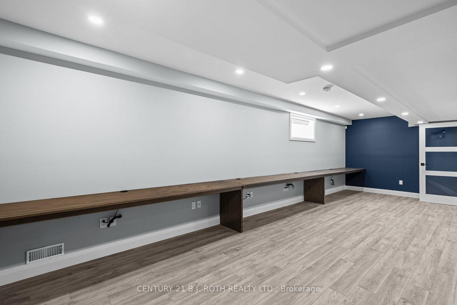 355 Mapleview Drive W • Barrie, ON photo 24