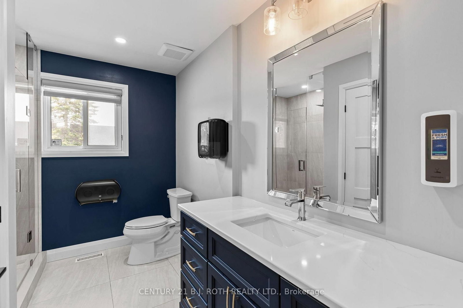 355 Mapleview Drive W • Barrie, ON photo 8