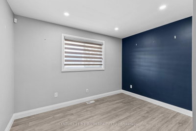 355 Mapleview Drive W • Barrie, ON photo 9