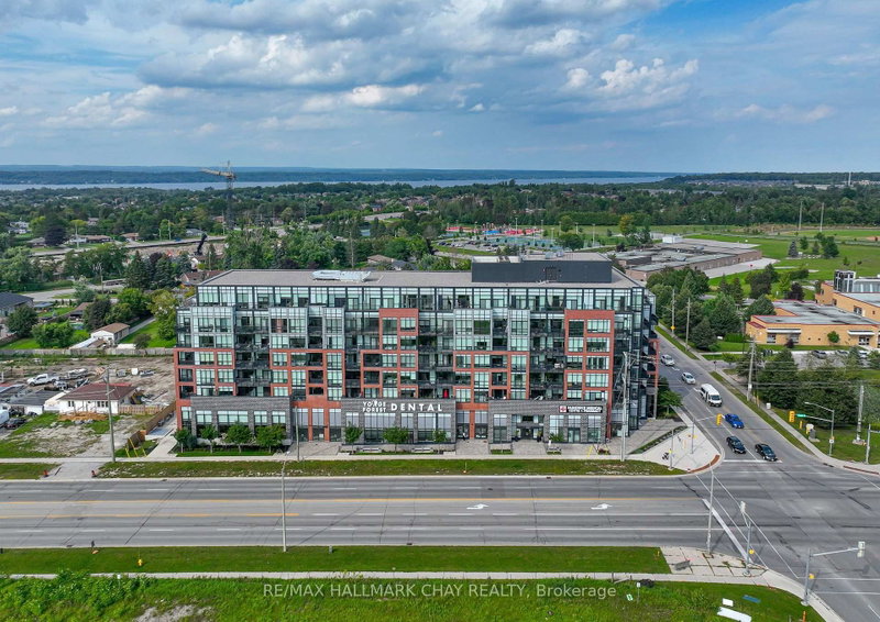 317 - 681 Yonge Street